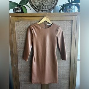 New never worn tags on